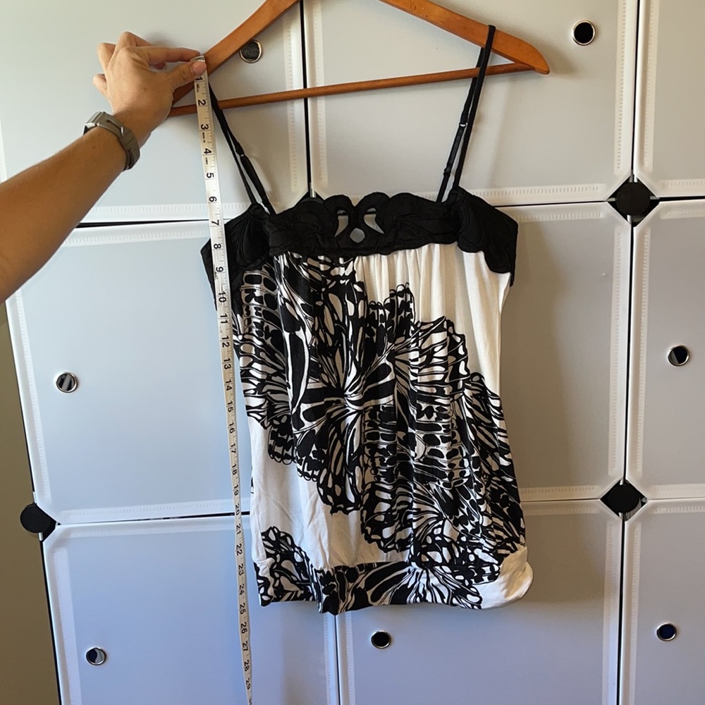 Express Tank Top - Picture 4 of 8